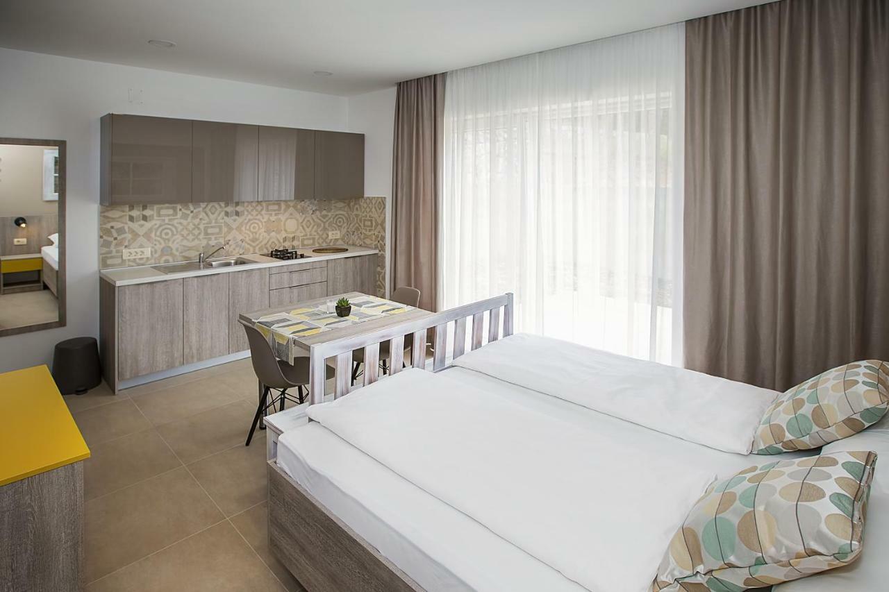 Apartments Capic Niko 巴斯卡 外观 照片