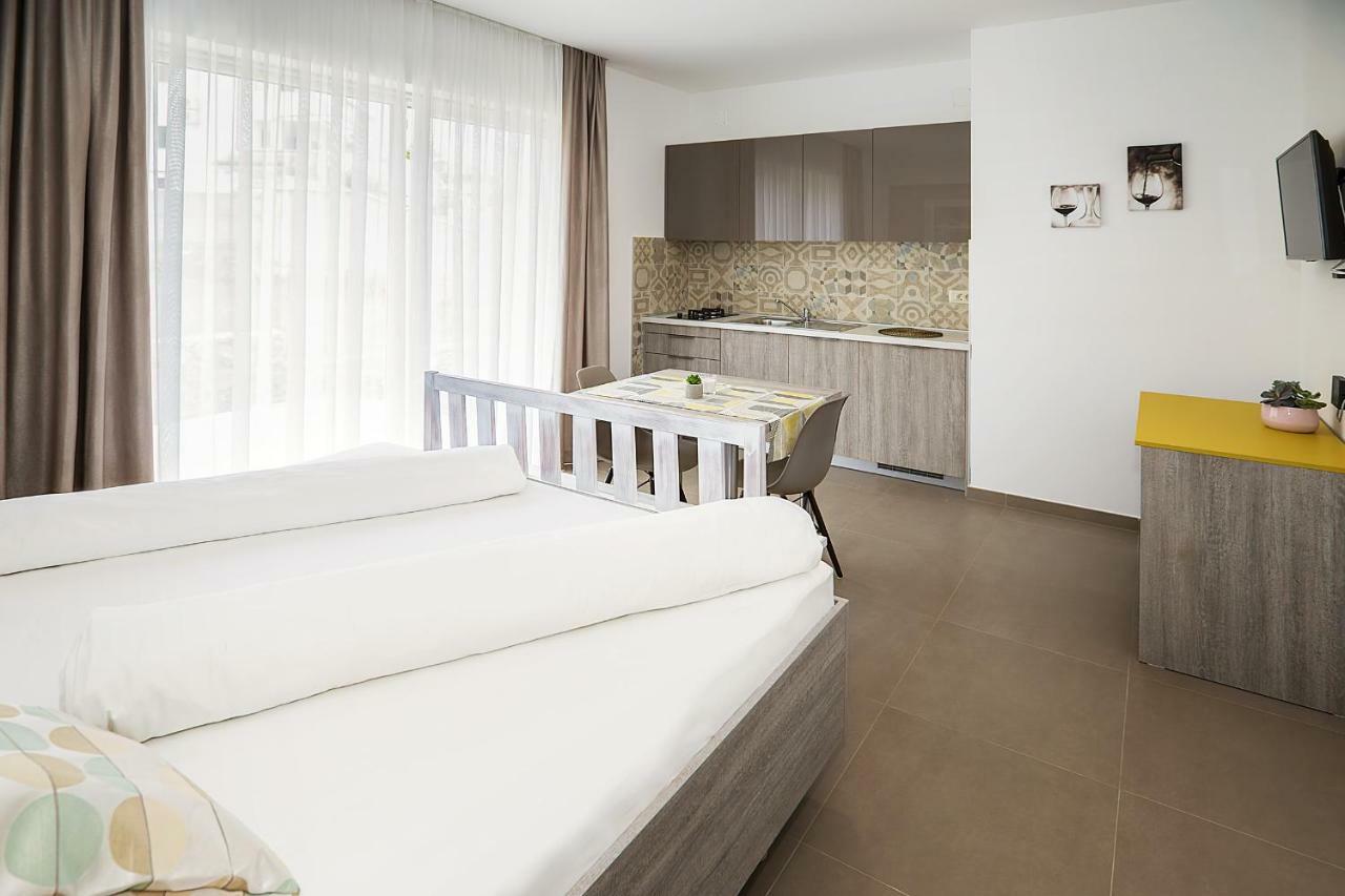 Apartments Capic Niko 巴斯卡 外观 照片